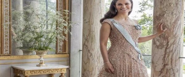 Θετική στον κορωνοϊό για δεύτερη φορά η πριγκίπισσα και διάδοχος Βικτόρια – Κόσμος