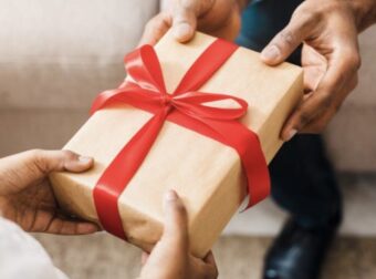 Εορτολόγιο: Ποιοι γιορτάζουν την Τρίτη 11 Ιανουαρίου