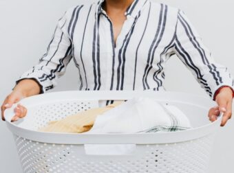 Χειμώνας και μπουγάδα; 10 tips για να στεγνώνουν γρήγορα τα ρούχα – Σπίτι