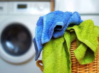 Έβαλε λεμόνι στη μπουγάδα της και αυτό που συνέβη δεν θα το πιστεύετε – Σπίτι