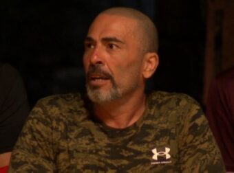 Survivor 5: Κοκκινομάλλα με τατουάζ – Αυτή είναι η 32χρονη σύντροφος του Βαλάντη – Survivor