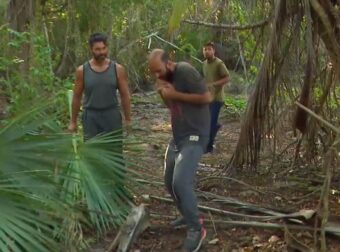 Survivor 5: Έτοιμος να αποχωρήσει από το ριάλιτι ο Σταμάτης μετά από το τσίμπημα που δέχτηκε από σφήκα – TV24