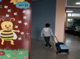 Απίστευτο – Συνέβη σε σχολείο: Γονέας για self test –  «Mια χαρά… δύο γραμμές, δύο φορές αρνητικό!» – Ελλάδα