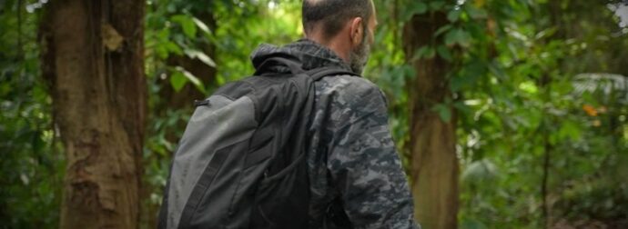 Survivor 5 trailer 17/1: Αλά… Τριαντάφυλος ο Βαλάντης στο νησί – Τον πέταξαν εκτός καλύβας – Survivor