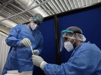 Κορωνοϊός: 18.834 νέα κρούσματα και 101 θάνατοι – Στους 672 οι διασωληνωμένοι – Ελλάδα