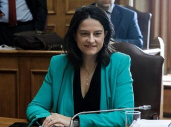 Νίκη Κεραμέως: Voucher 200 ευρώ για εκπαιδευτικούς – Πολιτική