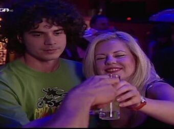 Θυμάστε τον Θέμη, τον γιό του Πάνου Μιχαλόπουλου, από το "Η Ώρα η Καλή"; Πώς είναι σήμερα και με τι ασχολείται;  – Retromania