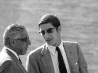 Ανατριχίλα για τον Αλέξανδρο Ωνάση: Η απόφαση του Αριστοτέλη αμέσως μετά το θάνατό του – Retromania