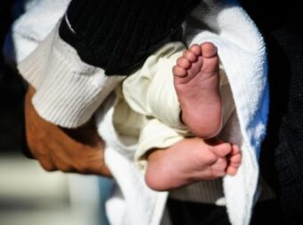 Τραγωδία στην Κατερίνη: Νεκρό βρέφος 5,5 μηνών από κορωνοϊό – Ελλάδα