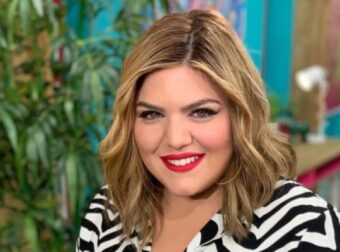 Γυμνή μπροστά σε όλους η Δανάη Μπάρκα: Η φωτογραφία που κάνει το γύρο του διαδικτύου – Gossip