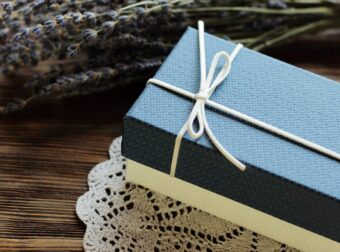 Εορτολόγιο: Ποιοι γιορτάζουν σήμερα Παρασκευή 28 Ιανουαρίου