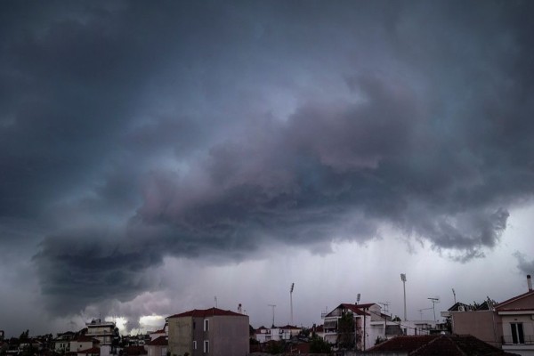 Έκτακτη ανακοίνωση της Πολιτικής Προστασίας: Ισχυρές καταιγίδες και χιονοπτώσεις την Τετάρτη (2/2) – Οι περιοχές στο «κόκκινο» – Ελλάδα