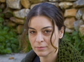 Μαρία Πρωτόπαππα για την δραματική σκηνή στον Σασμό: «Φαντάστηκα τον πόνο που μπορεί να μούδιασε κάποια αληθινά πρόσωπα»