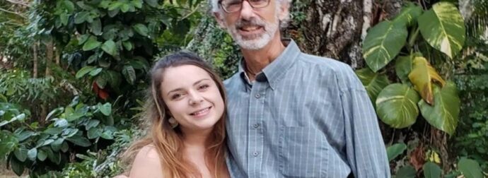 Η γυναίκα μου είναι 40 χρόνια μικρότερη και δεν με παντρεύτηκε για τα λεφτά!