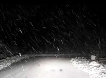 Κακοκαιρία: Χιονοκαταιγίδα σε περιοχές της Αττικής – Ποια σημεία ντύνονται στα λευκά (video) – Ελλάδα