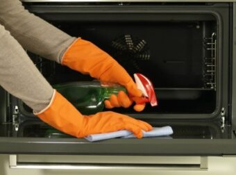 Πώς να καθαρίσετε ανάμεσα στο διπλό τζάμι του φούρνου – Το «μυστικό» τρικ – Σπίτι