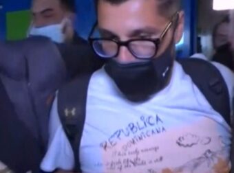 Survivor 5: Θλιμμένος και με κατεβασμένο το βλέμμα στο αεροδρόμιο ο Λάμπρος Κωνσταντάρας (video) – Survivor