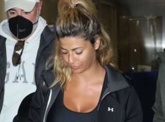 Survivor 5: Έφτασε στην Ελλάδα η Πελαγία Καζολέα –  Αποκλειστικές φωτογραφίες από το αεροδρόμιο – Survivor