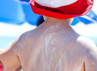 5 τύποι γονιών που συναντάς στην παραλία