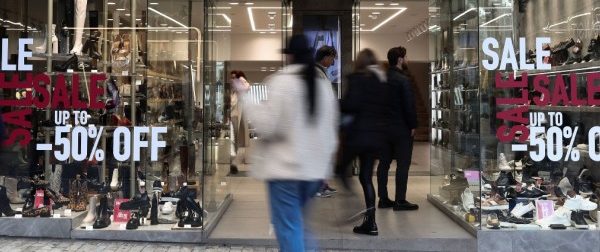 Μεγάλο Σάββατο: Το ωράριο των καταστημάτων και των σούπερ μάρκετ – Ποια μένουν ανοικτά έως τις 8 το απόγευμα