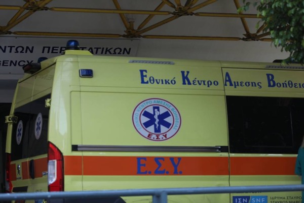 Κρήτη: Στο νοσοκομείο 16χρονος – Έσκασε βεγγαλικό στα χέρια του